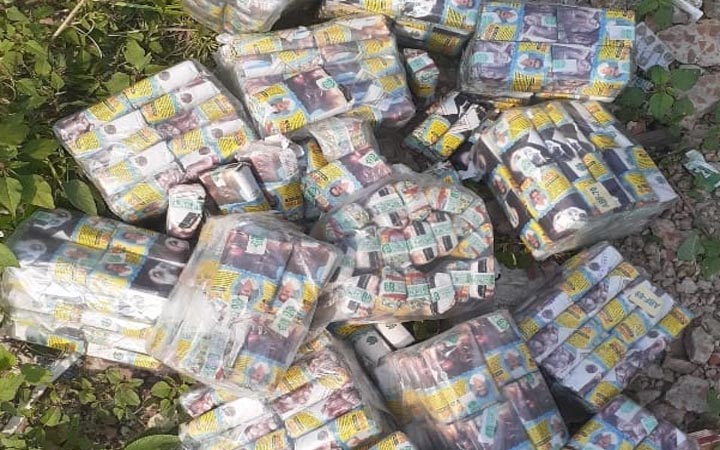 কুমিল্লায় নকল ব্যান্ডরোলযুক্ত আকিজ বিড়ি ও নকল ডারবি সিগারেট জব্দ